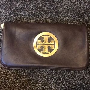 Brown clutch